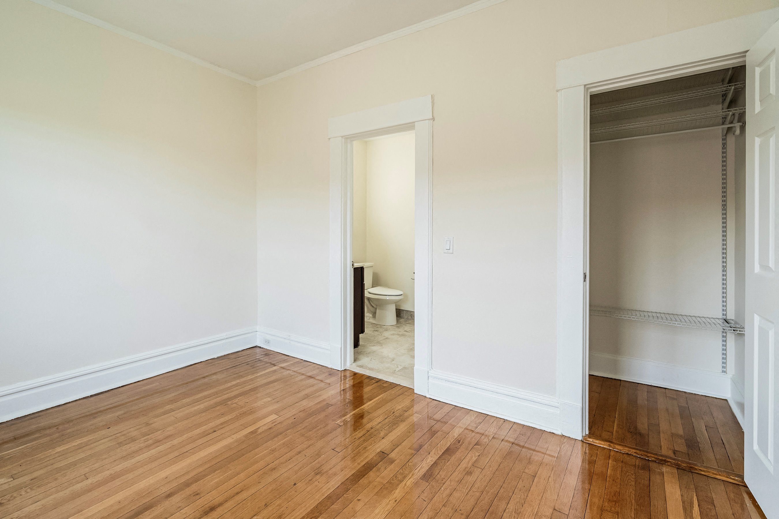 Gallery Photo 13